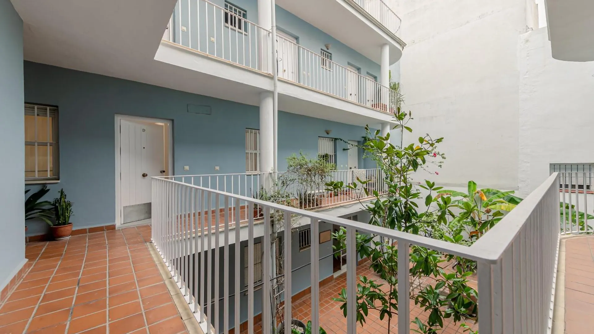Isg Apartments Becquer Free Parking Inside The Building Seville